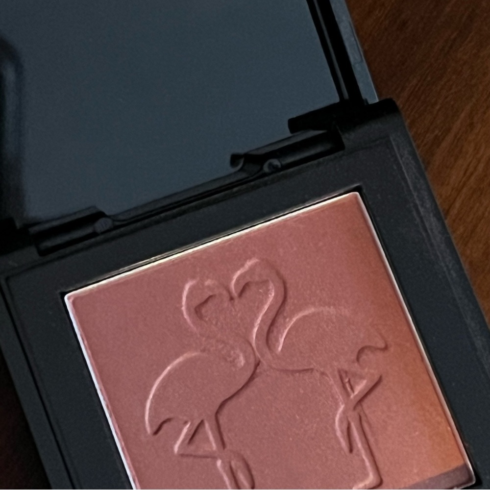Blush and Highlighter Set - Picture 3 of 9